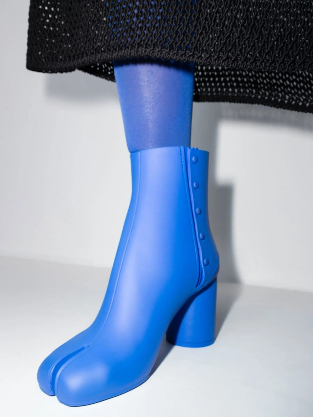 Maison Margiela - Tabi Ankle Boots - Electric Blue