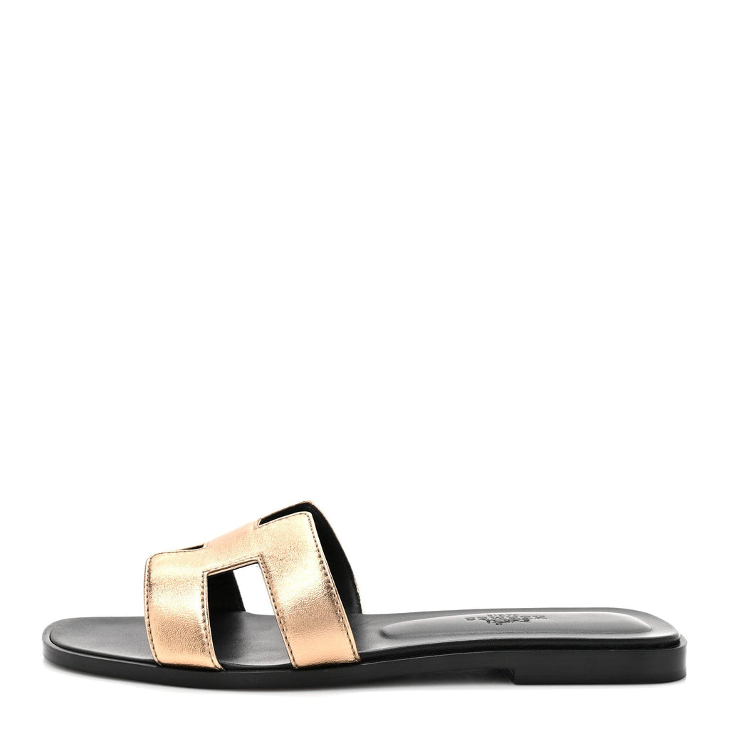 Hermès - Metallic Nappa Oran Sandals