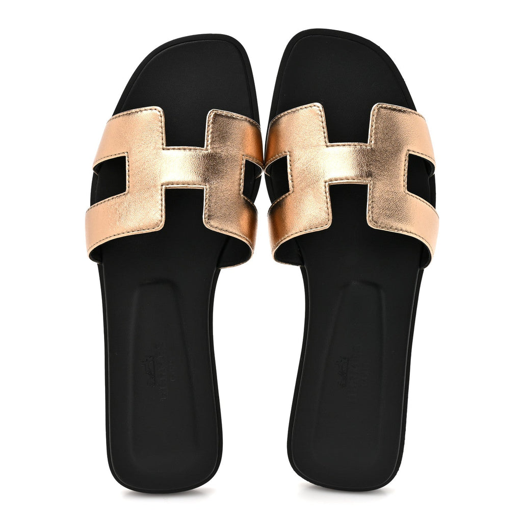 Hermès - Metallic Nappa Oran Sandals